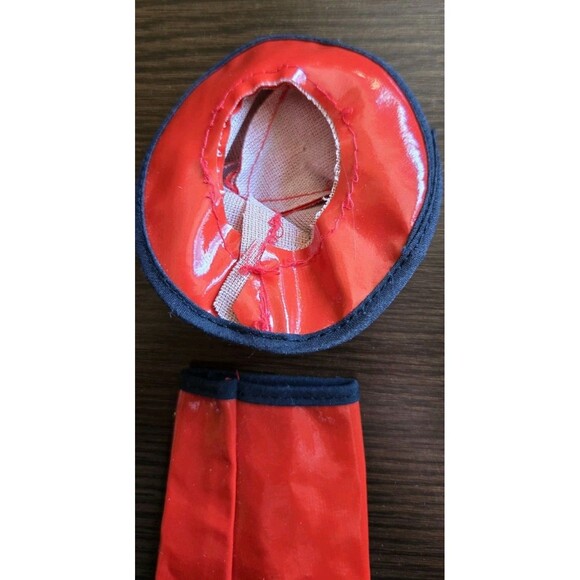 Vintage 80s? Barbie? Clone Mod Outfit 80s Red Faux Leather Skirt, Belt & Hat 3pc - Picture 8 of 15